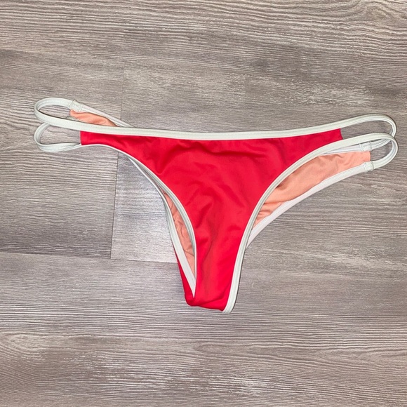 Victoria’s Secret small ruched itsy bikini bottoms